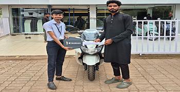 Capturing moments and memories with my new bike. 📸